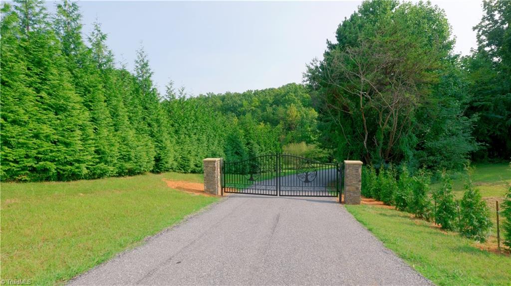 7-8 Mountain View Road King, NC 27021 - Photo 18 of 33
