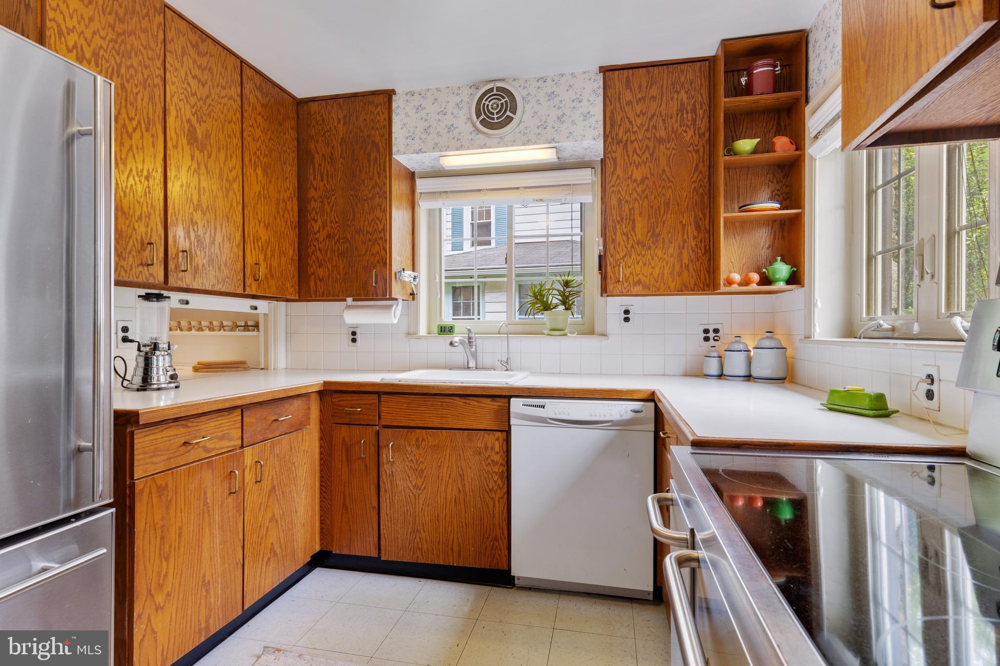 343 Hewett Road Wyncote, PA 19095 - Photo 21 of 66