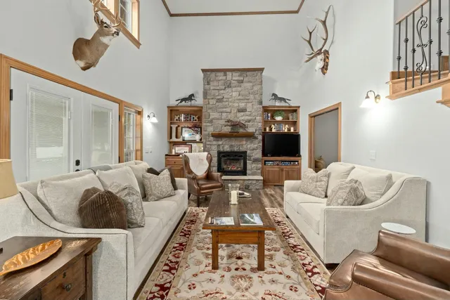 $935,000 | 116 West Trappers Loop, Chewelah, WA 99109