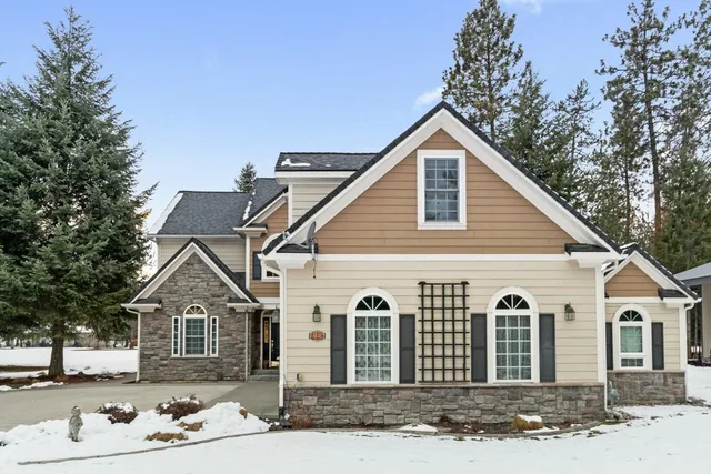 $935,000 | 116 West Trappers Loop, Chewelah, WA 99109