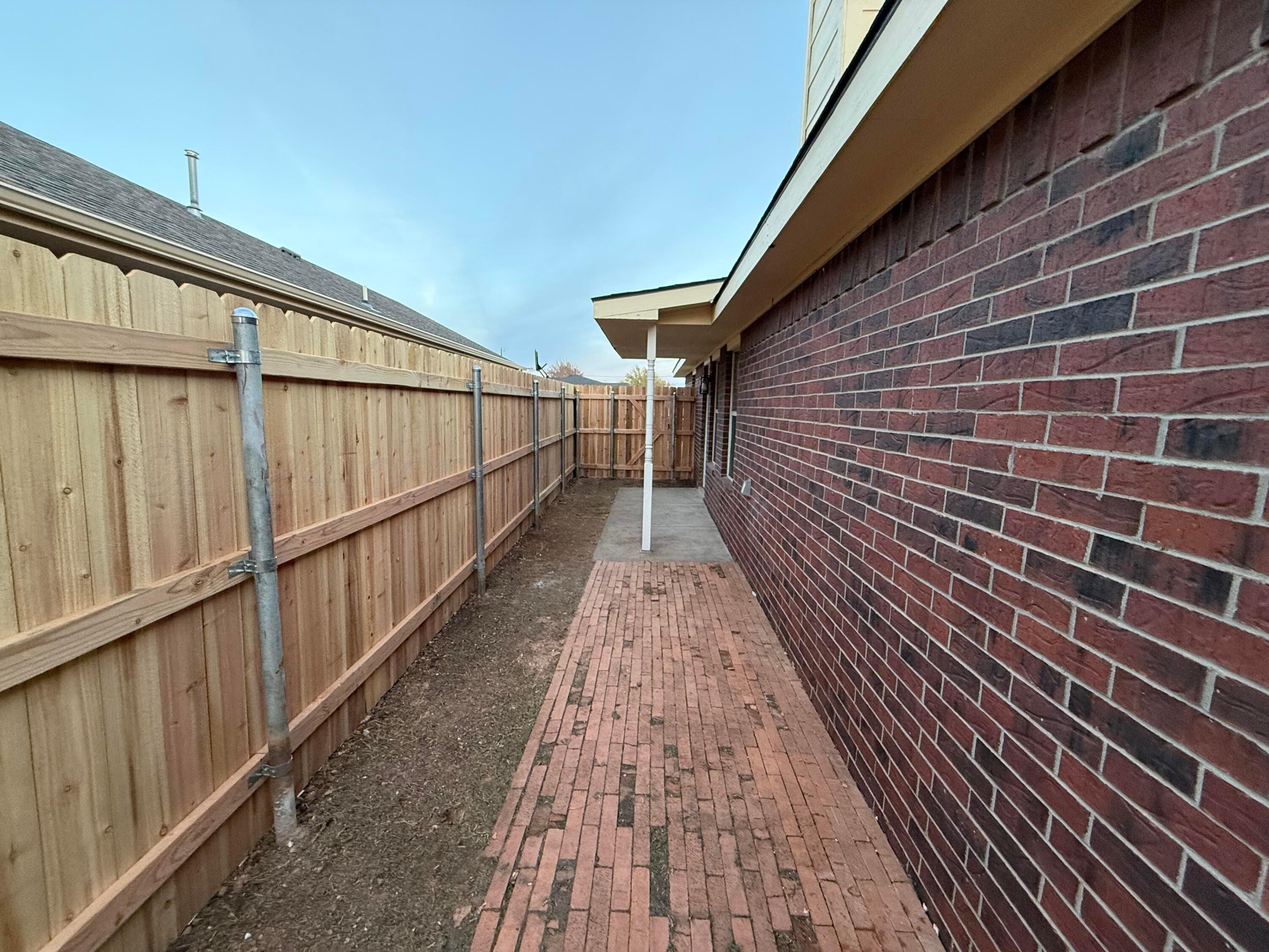 4914 Capulin Lane Amarillo, TX 79110 - Photo 23 of 25 a view of wooden balcony