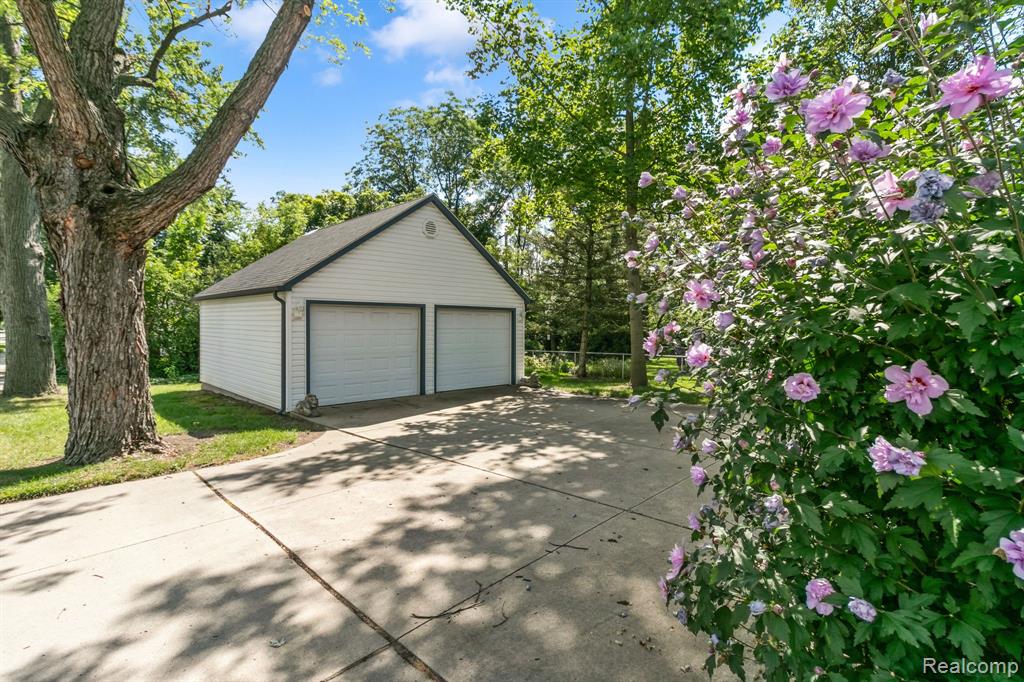 398 Sheldon Road Plymouth, MI 48170 - Photo 31 of 35