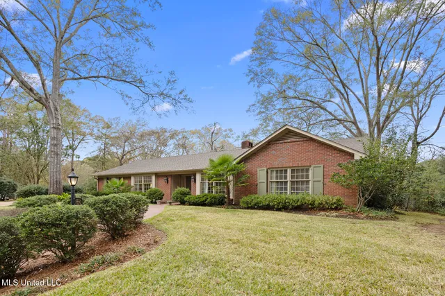 $308,000 | 5550 River Thames Road, Jackson, MS 39211
