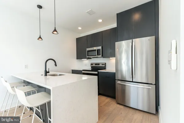 $1,950 | 965 Frankford Avenue, Unit 204, Philadelphia, PA 19125