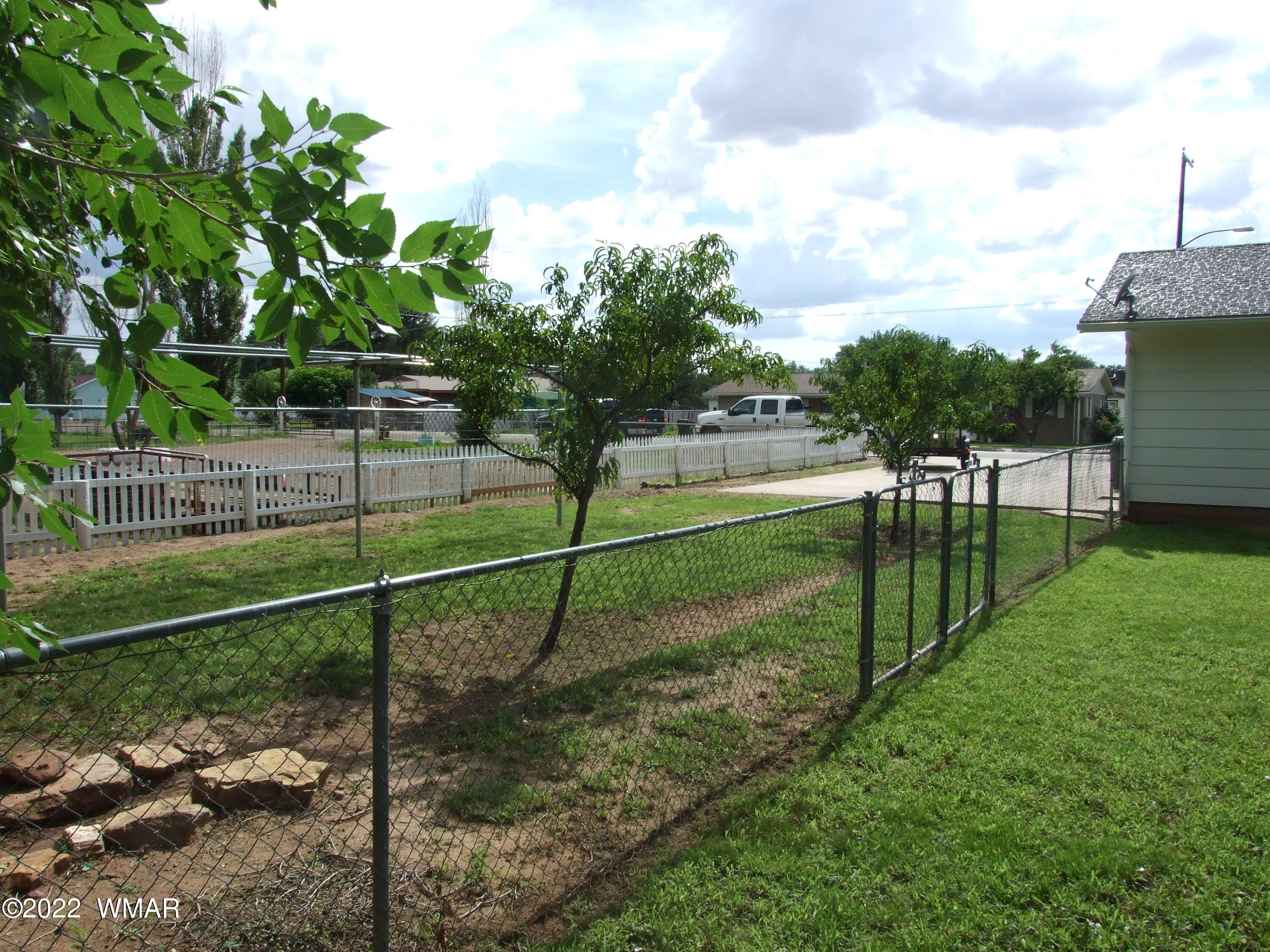 49 North 4th W Street Snowflake, AZ 85937 - Photo 12 of 34 a view of a park