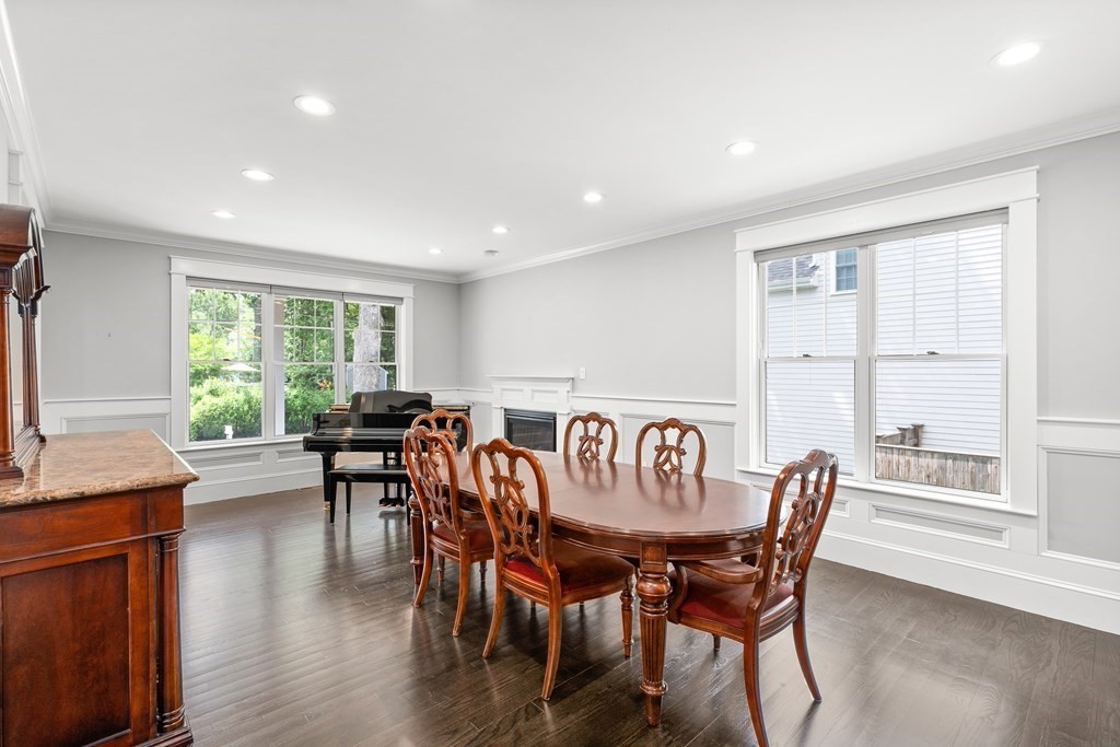 52 Fairview Road Needham, MA 02492 - Photo 4 of 42