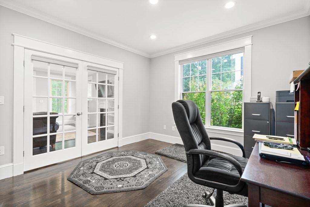 52 Fairview Road Needham, MA 02492 - Photo 5 of 42