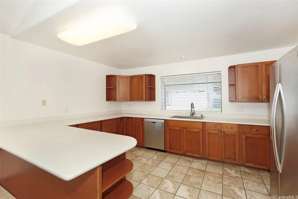 $5,500 | 46-111 Ipuka Place, Kaneohe, HI 96744