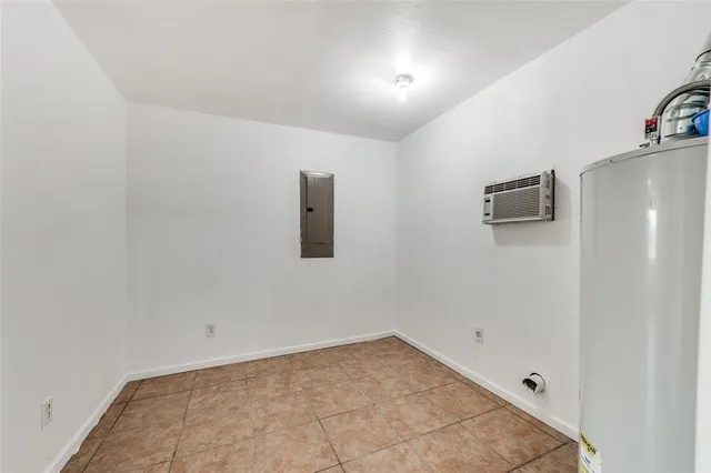 $269,000 | 606 Overlook Drive, Midlothian, TX 76065