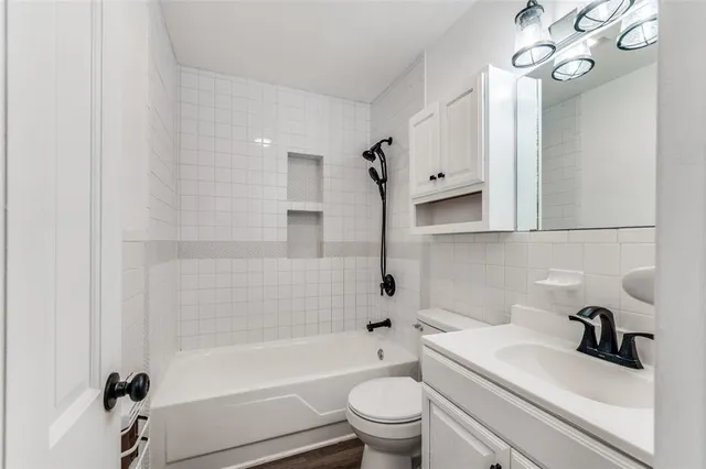 $269,000 | 606 Overlook Drive, Midlothian, TX 76065