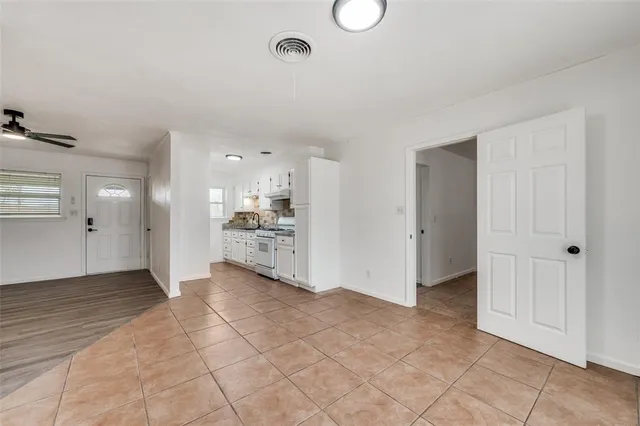 $269,000 | 606 Overlook Drive, Midlothian, TX 76065