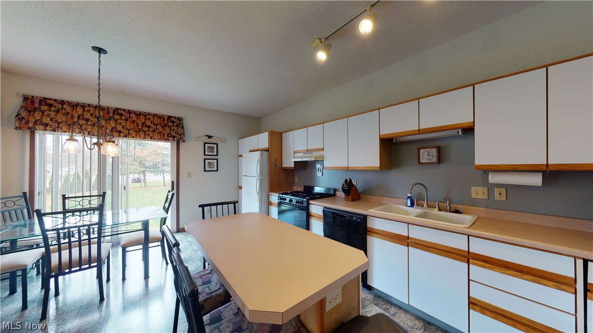 1892 South Meridian Road Youngstown, OH 44511 - Photo 13 of 30 Gallery Image 13