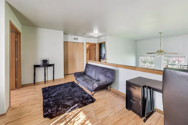 $324,900 | 1086 Lily Field Lane, Bolingbrook, IL 60440