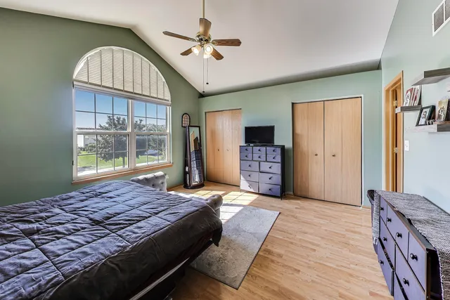 $324,900 | 1086 Lily Field Lane, Bolingbrook, IL 60440