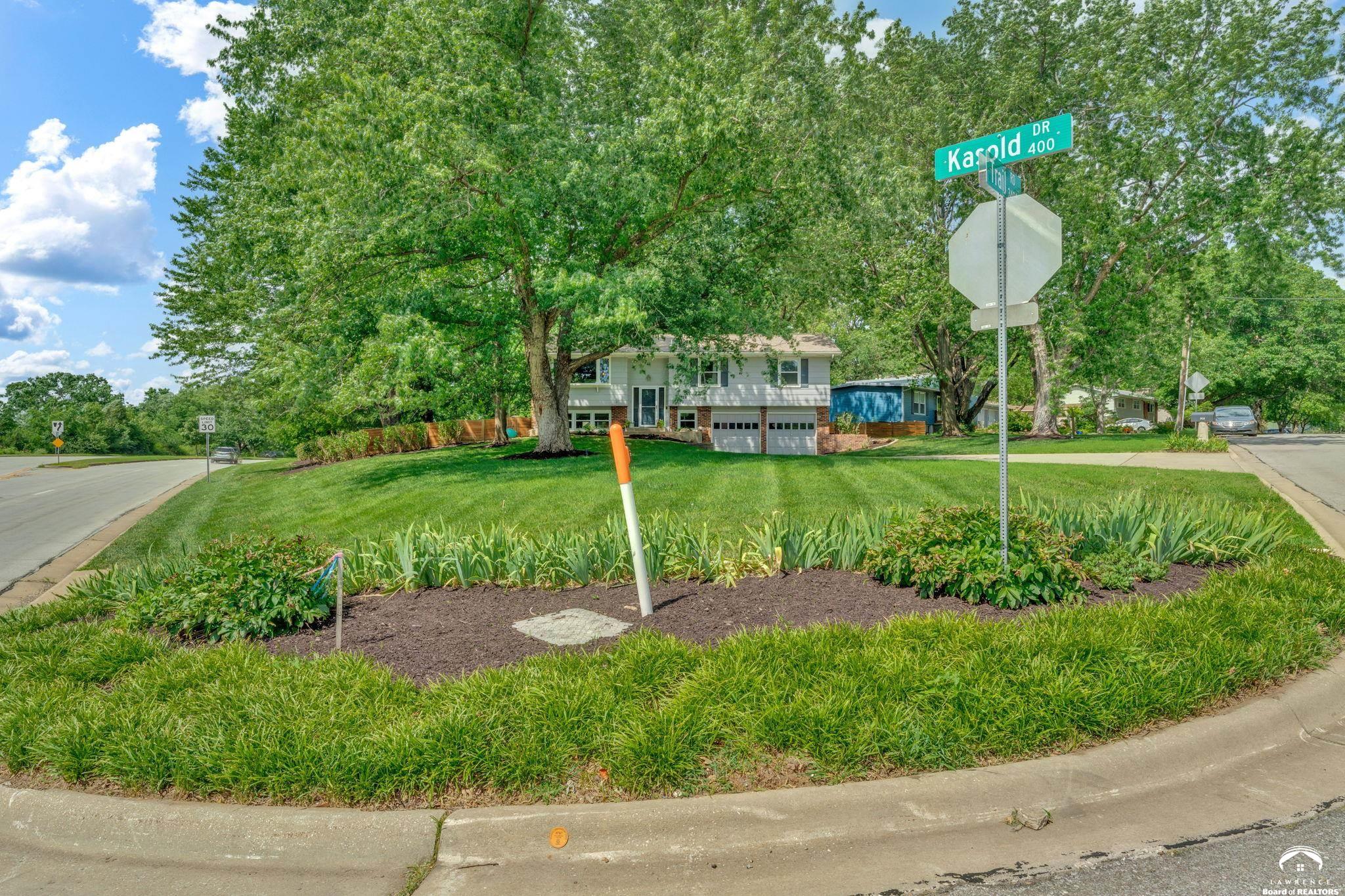 3428 Trail Road Lawrence, KS 66049 - Photo 9 of 48