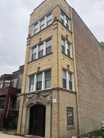 $600,000 | 4520 West Jackson Boulevard, Chicago, IL 60624