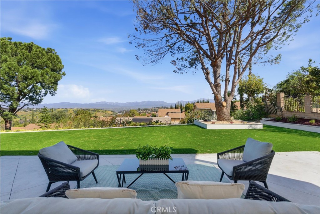 21535 Chirping Sparrow Road Diamond Bar, CA 91765 - Photo 34 of 38