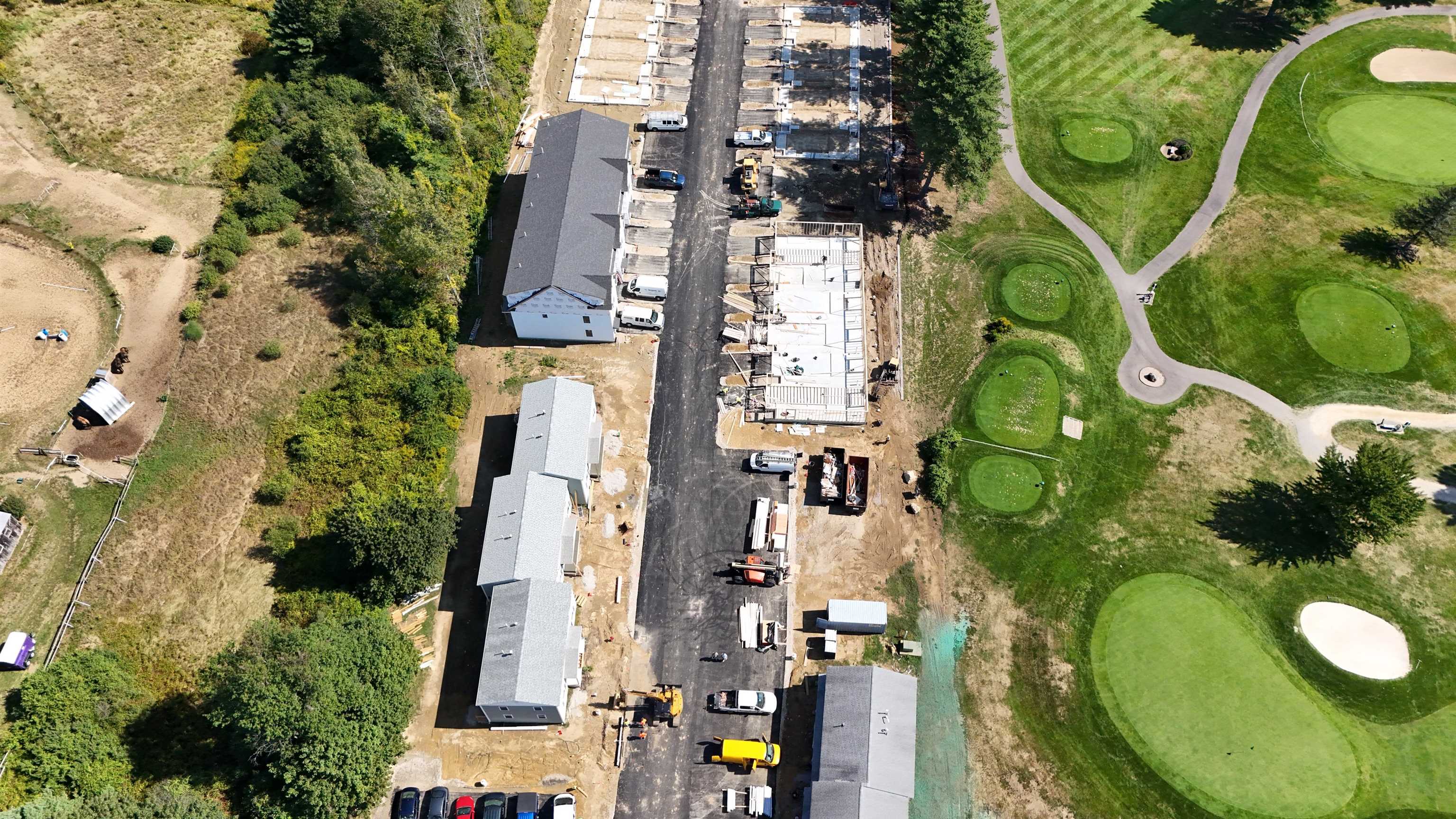 24 Birdie Grove, Unit B Rochester, NH 03839 - Photo 4 of 15