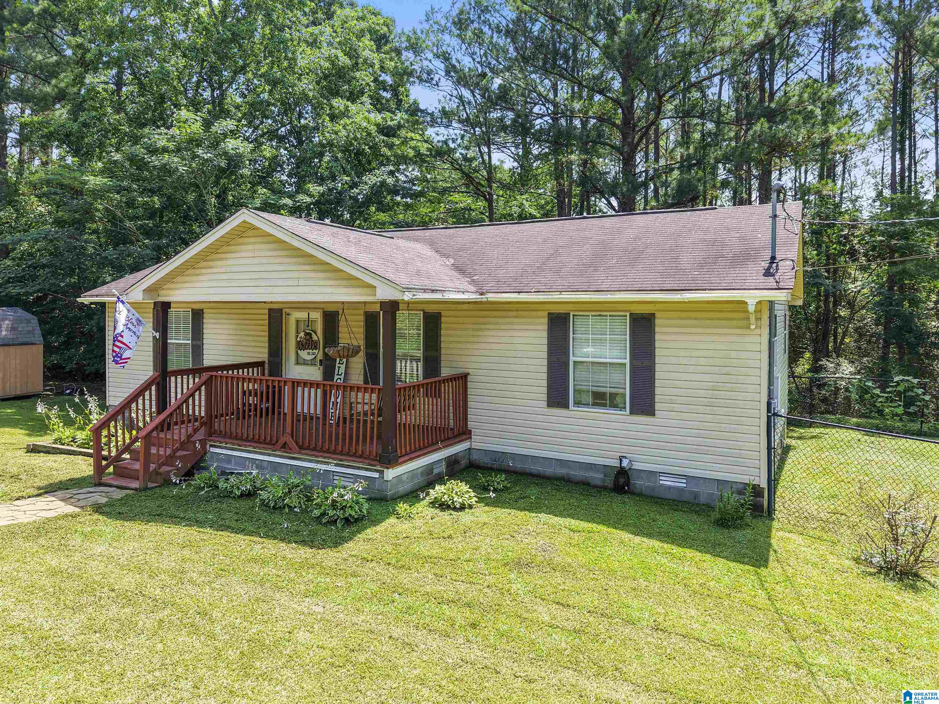 9483 Dads Hill Road Warrior, AL 35180 - Photo 2 of 37