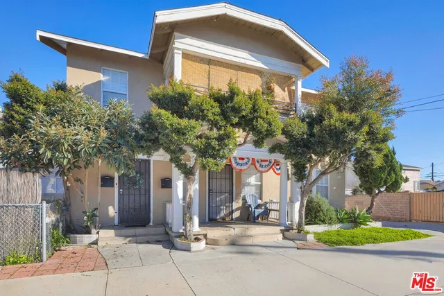 $1,280,000 | 522 North Centre Street, San Pedro, CA 90731