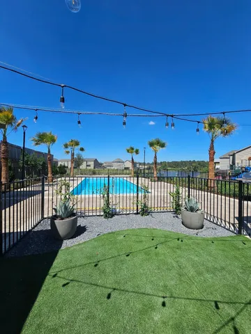 $1,499 | 18731 Lake Harbor Court, Unit B, Montgomery, TX 77356