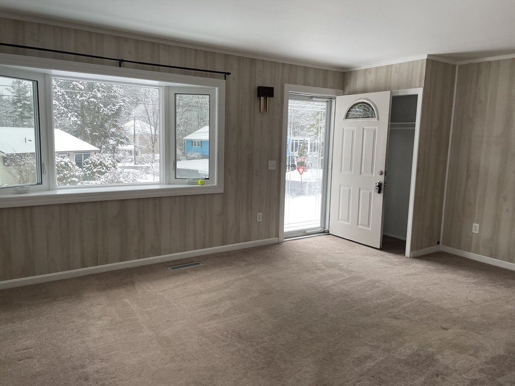 93 Cedar Hill Road Northborough, MA 01532 - Photo 2 of 13