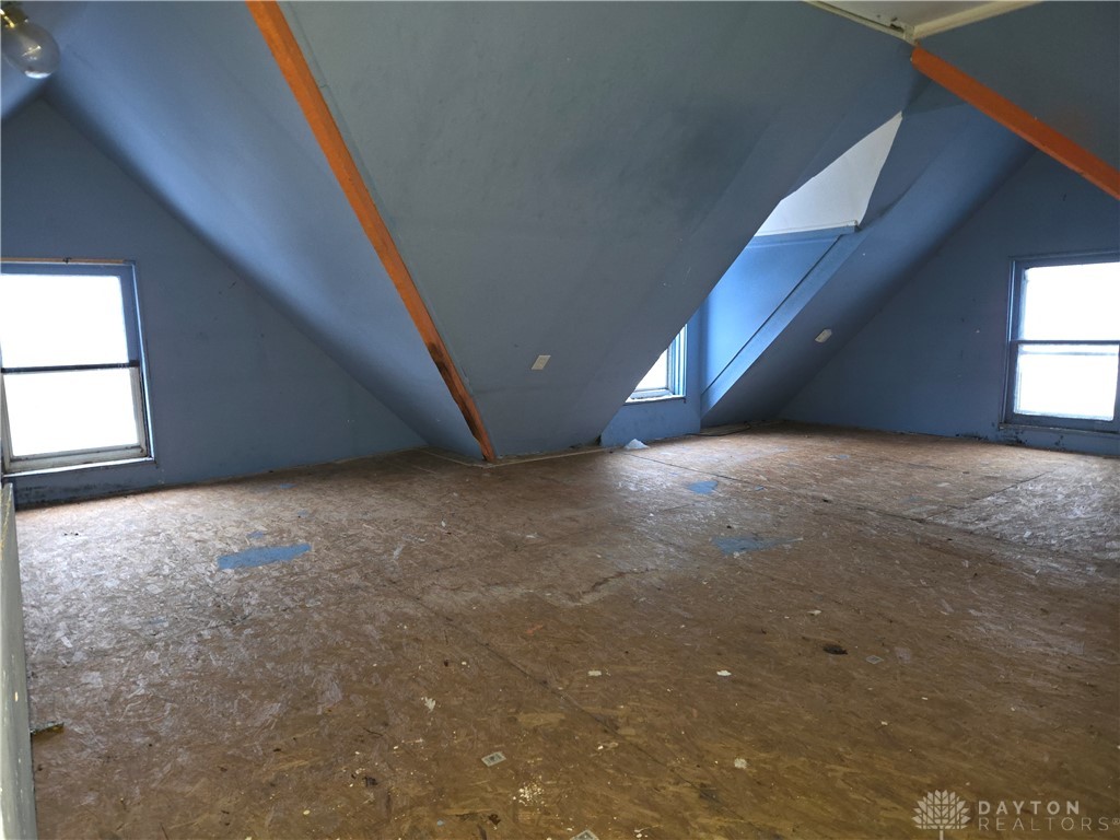 727 West High Street Springfield, OH 45506 - Photo 10 of 29 An expansive attic offers versatile space, ready for your creative vision.