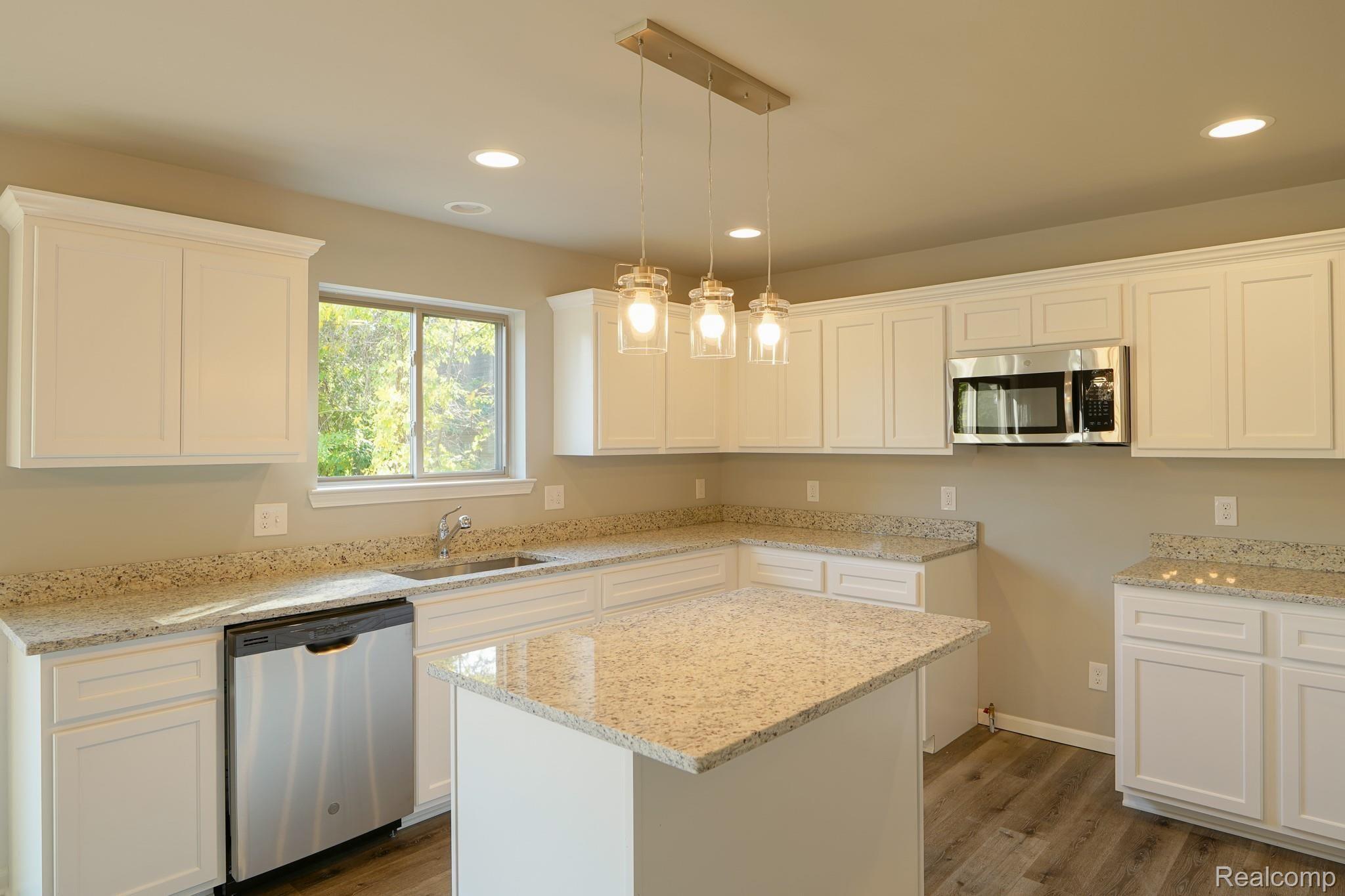 34600 Garfield Road Fraser, MI 48026 - Photo 13 of 39 34600Garfield-17.jpg