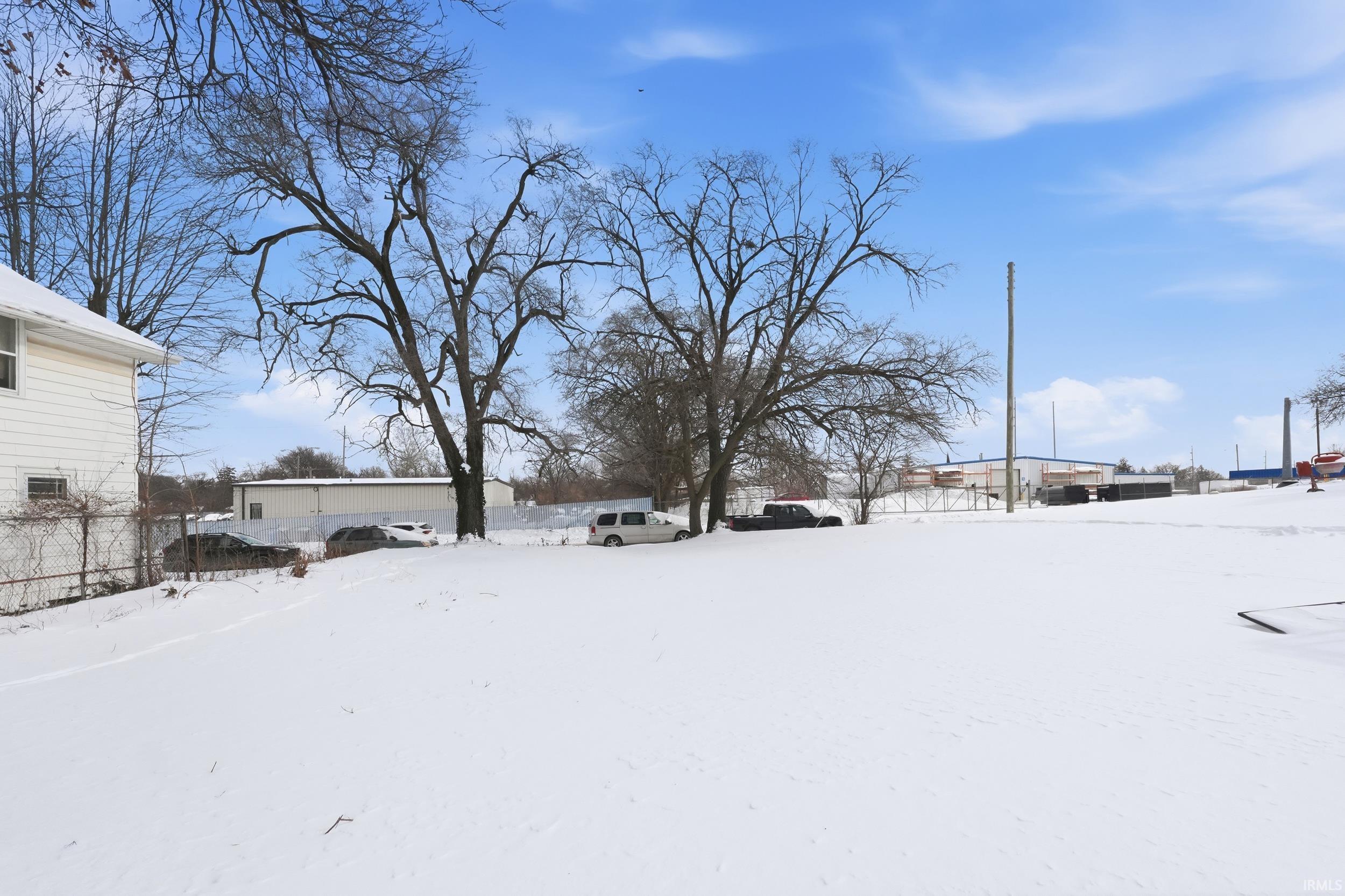 2405 Cass Street Fort Wayne, IN 46808 - Photo 6 of 15
