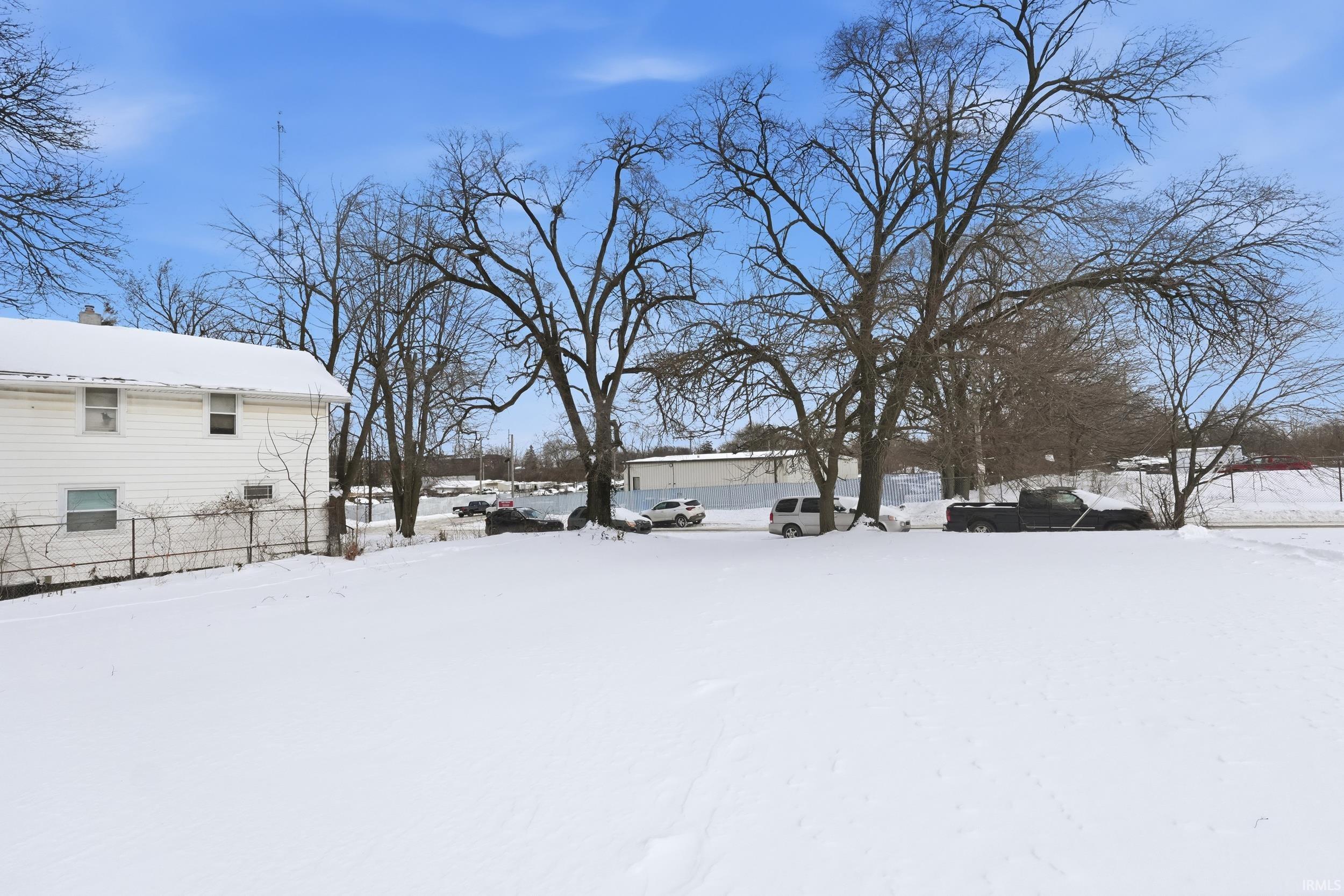 2405 Cass Street Fort Wayne, IN 46808 - Photo 9 of 15