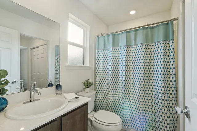 $1,900 | 72 Beach Palm Court, St. Augustine, FL 32086