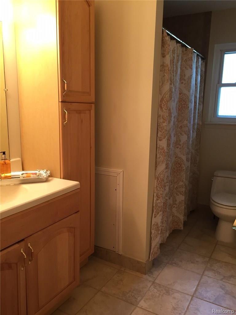 19169 Wedgewood Road Riverview, MI 48193 - Photo 18 of 24 IMG_1525.JPG