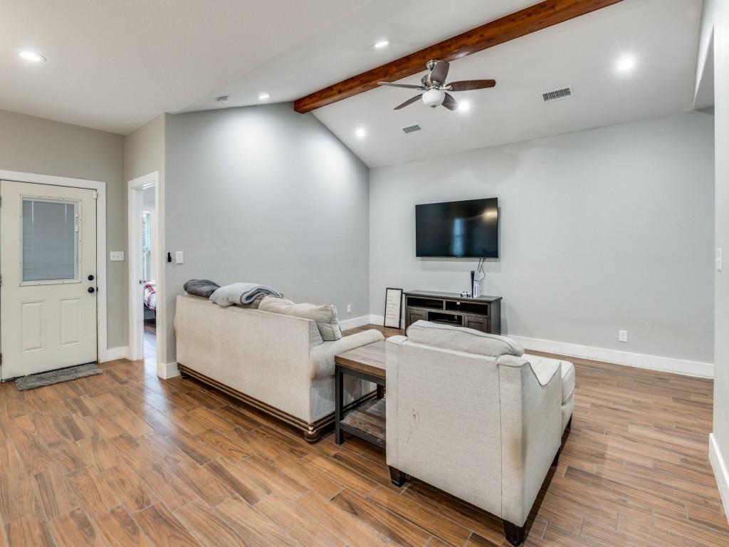 908 East Decatur Street Ennis, TX 75119 - Photo 4 of 22