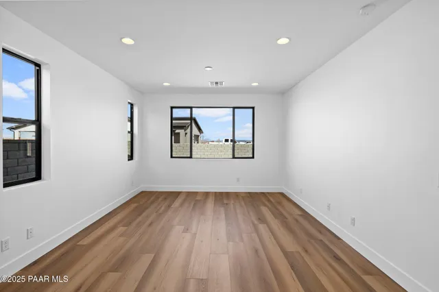 $2,950 | 5992 Finch Place, Prescott Valley, AZ 86314