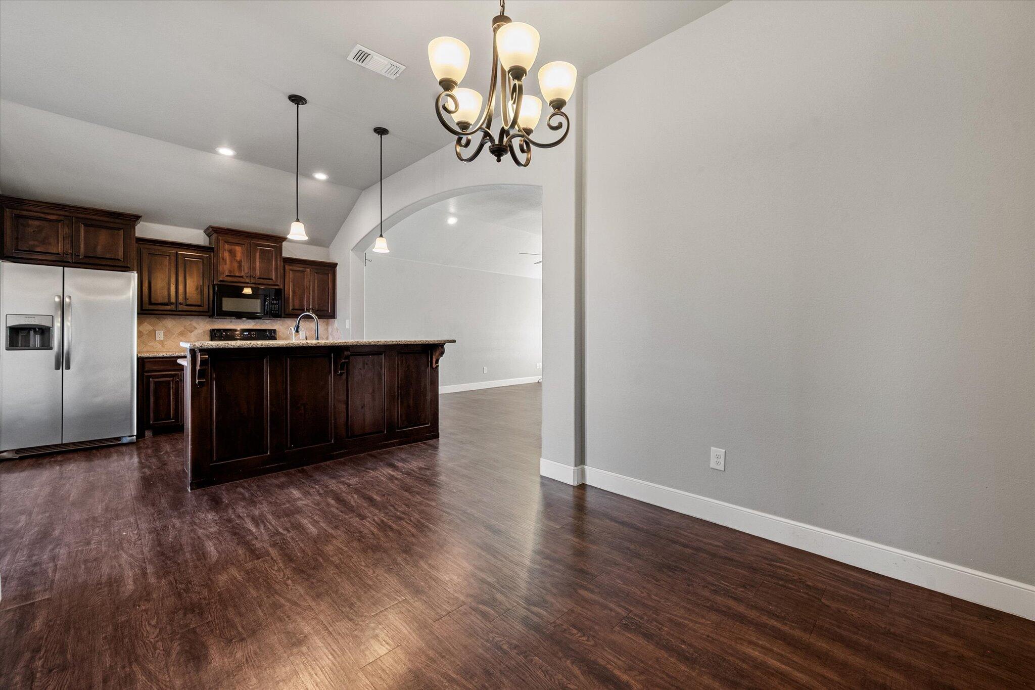 4916 Itasca Street Lubbock, TX 79416 - Photo 11 of 27 18-4916 Itasca_7217