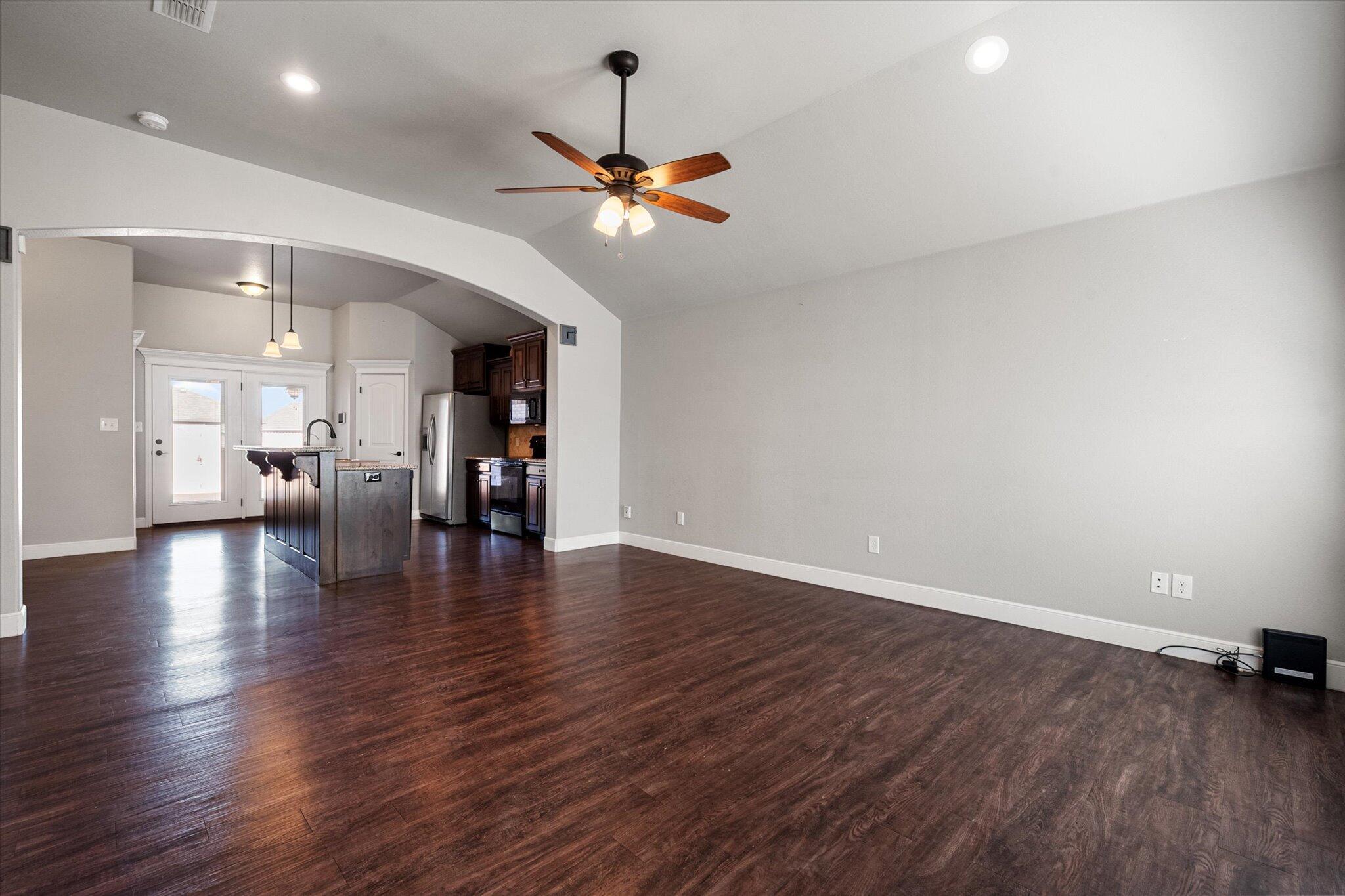 4916 Itasca Street Lubbock, TX 79416 - Photo 4 of 27 08-4916 Itasca_7167