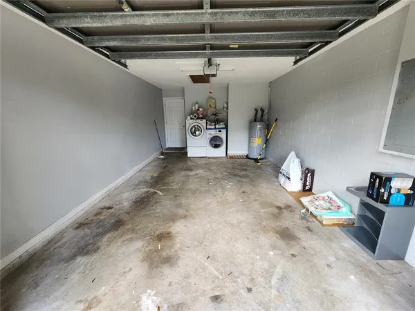 $1,800 | 38 General Doolittle Road, Daytona Beach, FL 32124