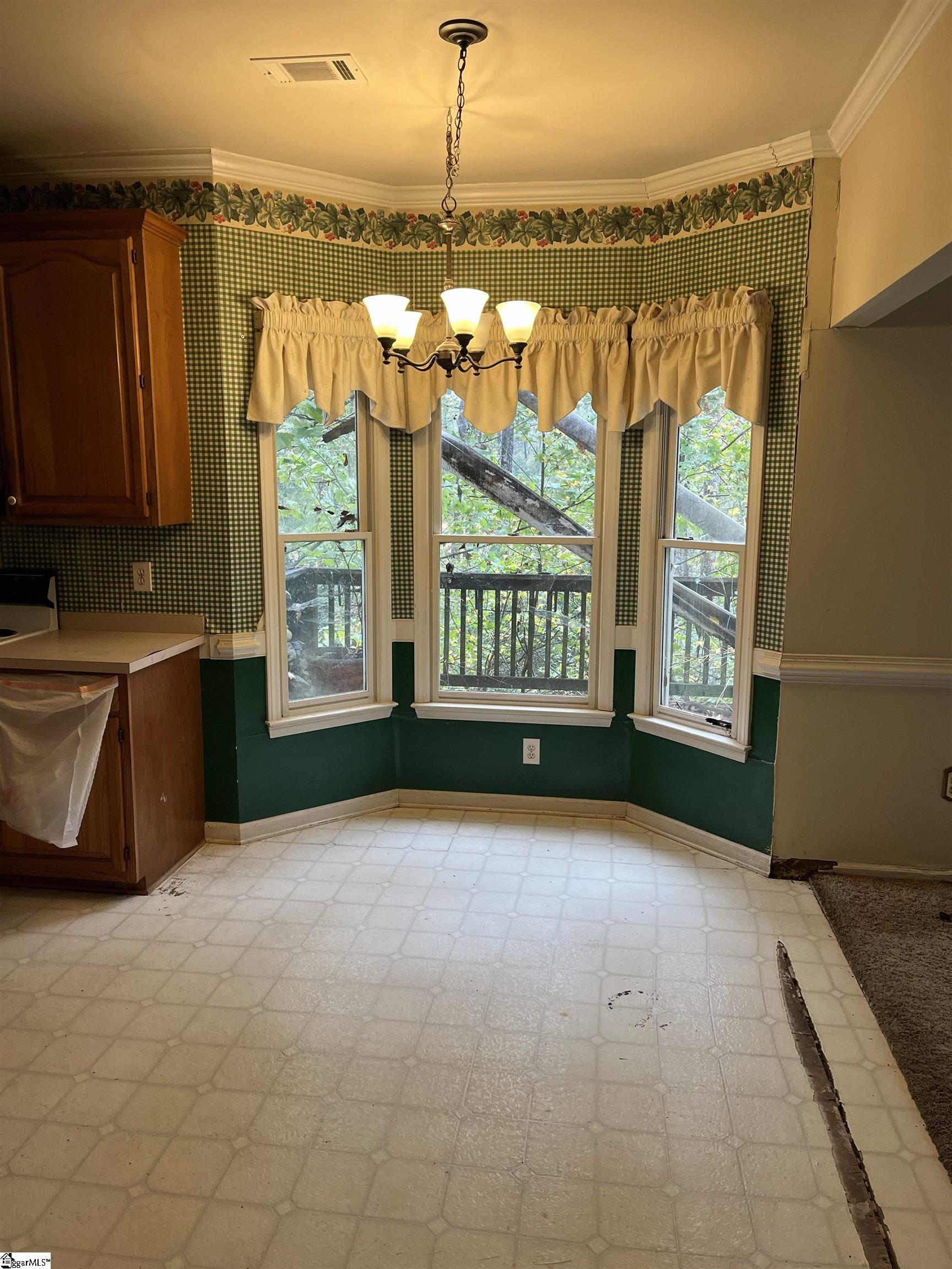 6 Moss Spring Court Simpsonville, SC 29680 - Photo 13 of 49