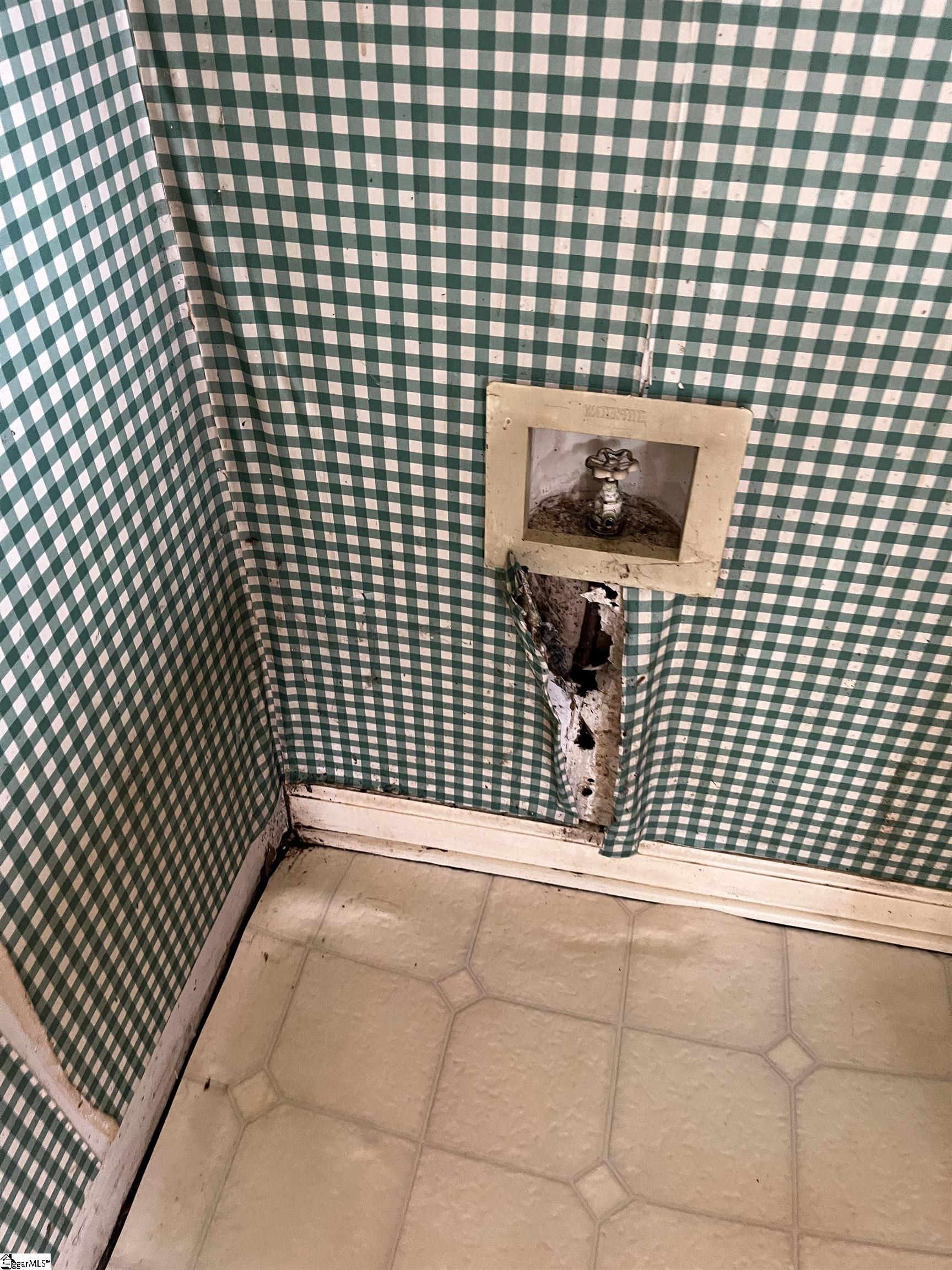 6 Moss Spring Court Simpsonville, SC 29680 - Photo 41 of 49