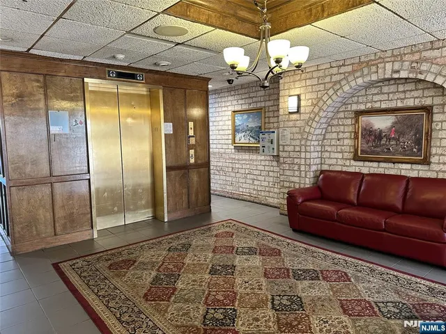 $3,200 | 55 Clinton Place, Unit 207, Hackensack, NJ 07601