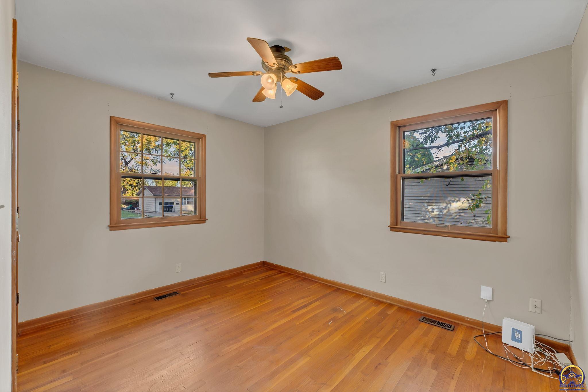 3231 Southwest 30th Terrace Topeka, KS 66614 - Photo 21 of 31