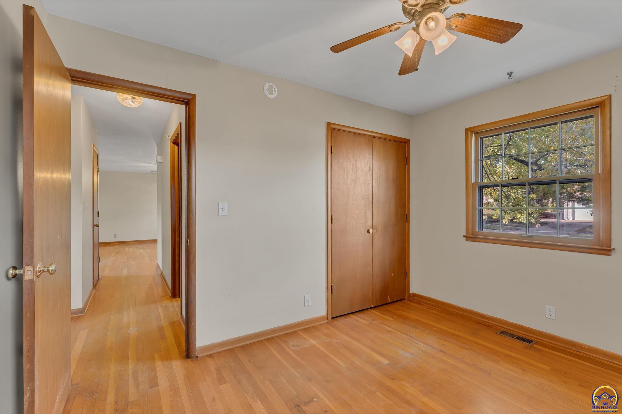 3231 Southwest 30th Terrace Topeka, KS 66614 - Photo 22 of 31