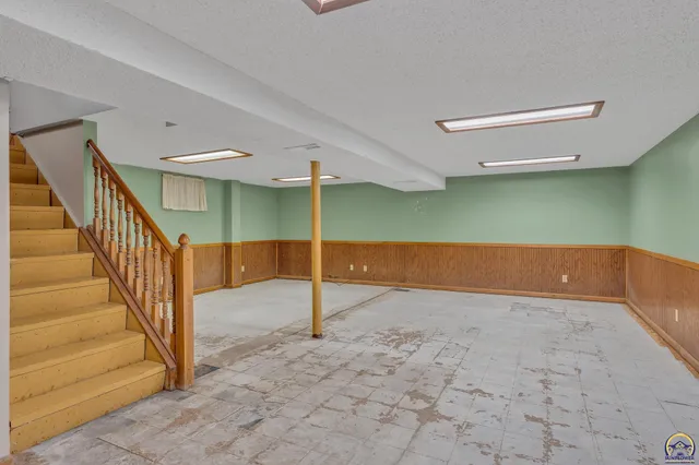 $185,000 | 3231 Southwest 30th Terrace, Topeka, KS 66614