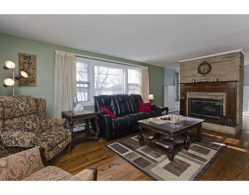 90 Ogden Street Springfield, MA 01151 - Photo 3 of 24 Gallery Image 3