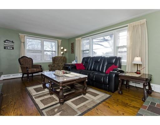 90 Ogden Street Springfield, MA 01151 - Photo 6 of 24 Gallery Image 6