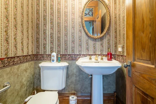 $799,900 | 187 Houff Road, Weyers Cave, VA 24486