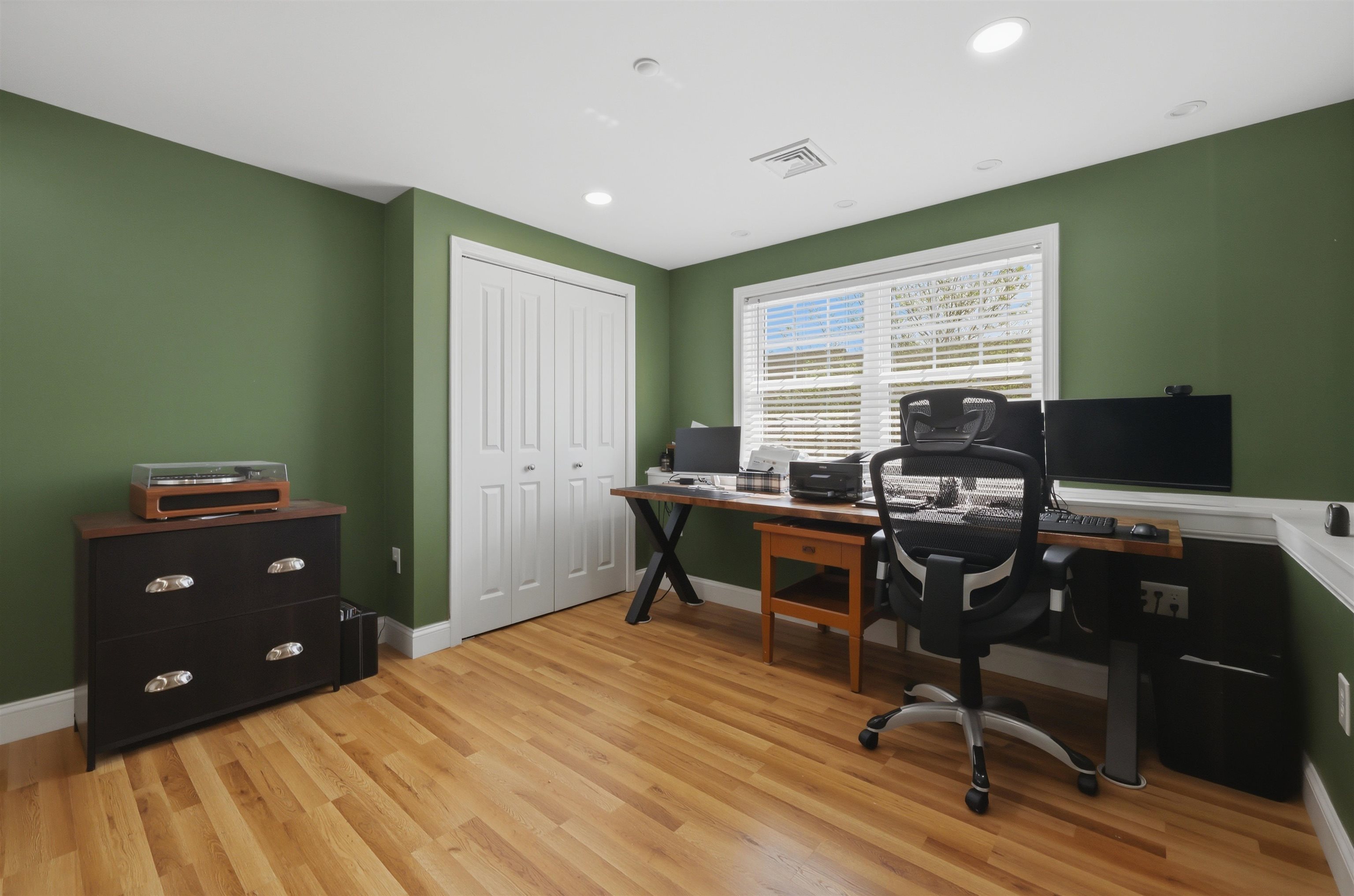 56 Hall Road Fremont, NH 03044 - Photo 13 of 39
