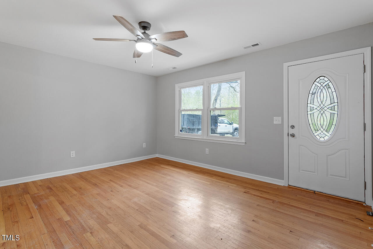 5721 Birch Drive Durham, NC 27712 - Photo 13 of 25 5721 Birch Dr_28