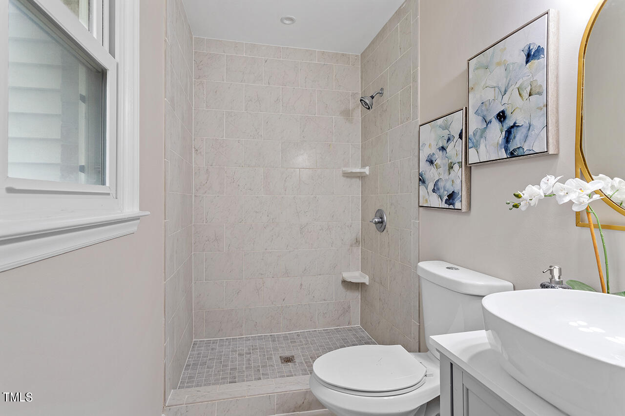 5721 Birch Drive Durham, NC 27712 - Photo 17 of 25 5721 Birch Dr_12