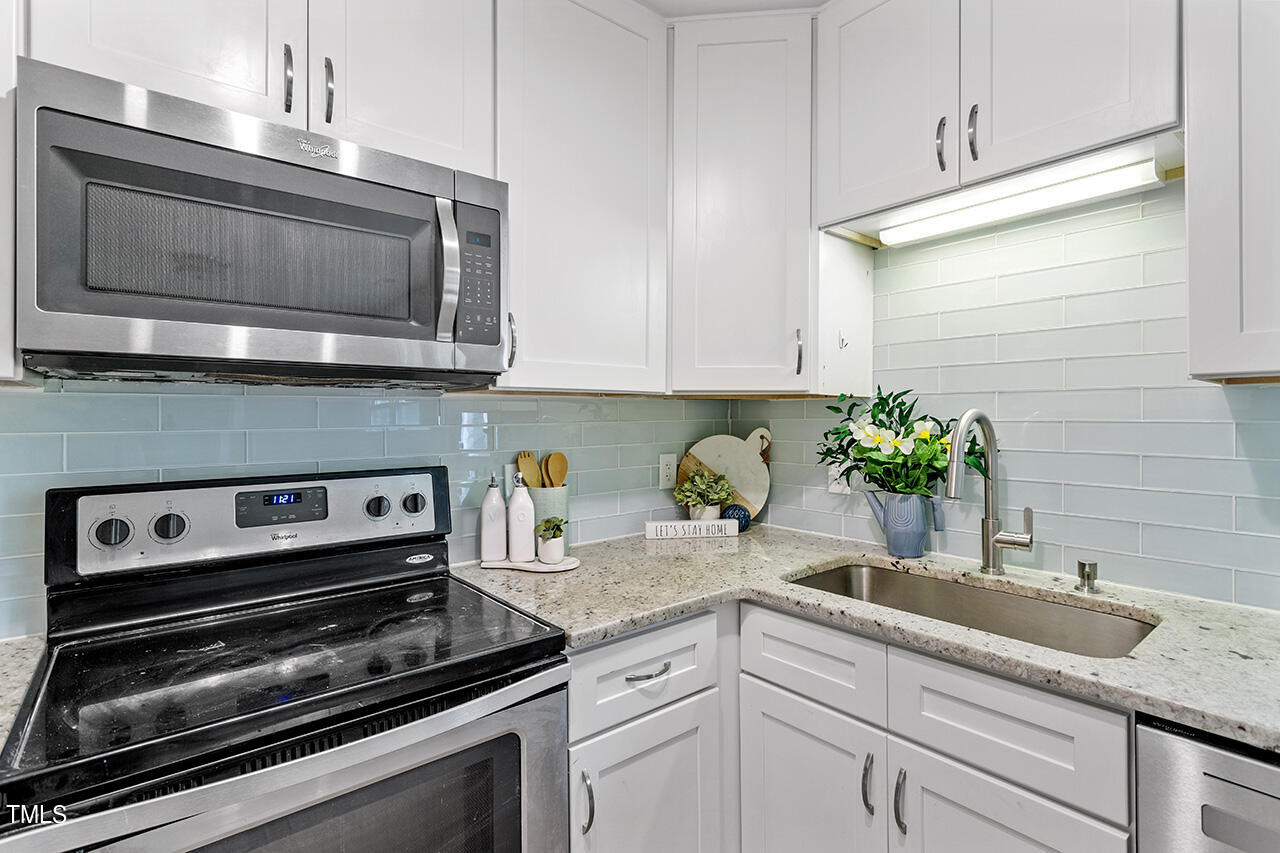 5721 Birch Drive Durham, NC 27712 - Photo 4 of 25 5721 Birch Dr_18